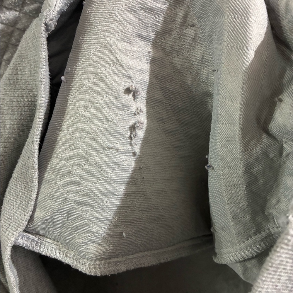 Women’s Small GreenTea Quilted Sweatshirt - Picture 6 of 7